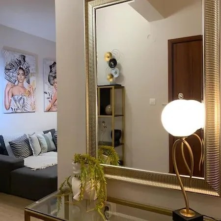 Modern Comfort Close To Acropolis