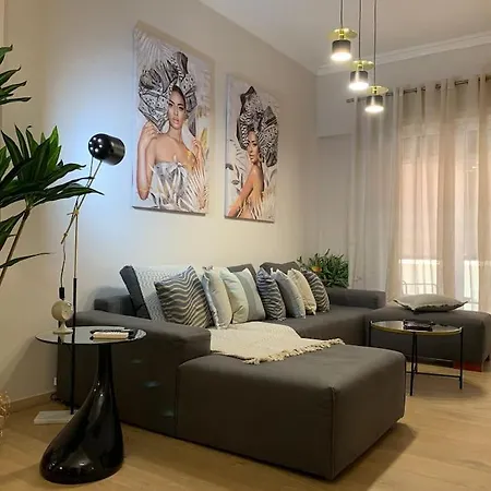 Modern Comfort Close To Acropolis
